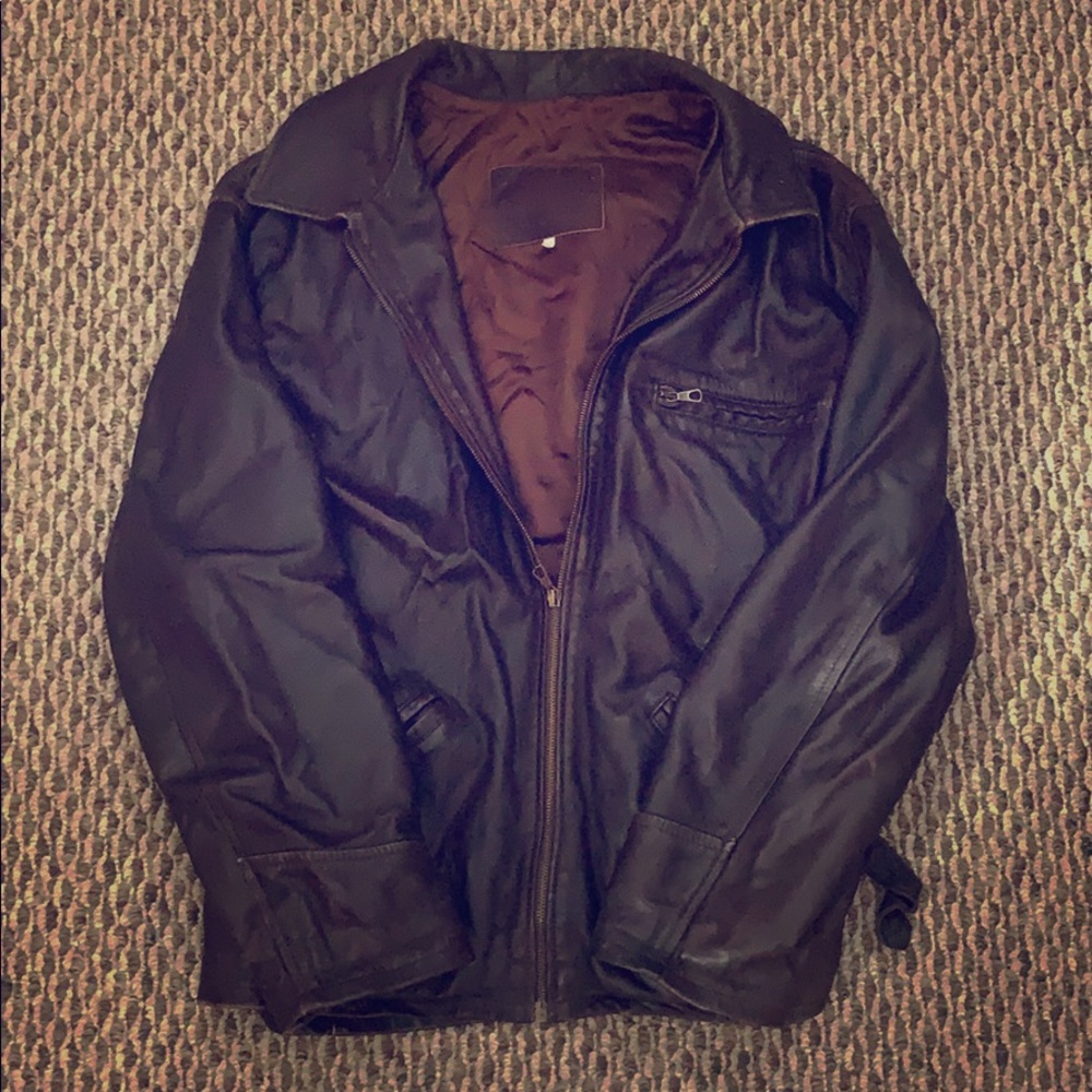 Vera Pelle leather jacket.